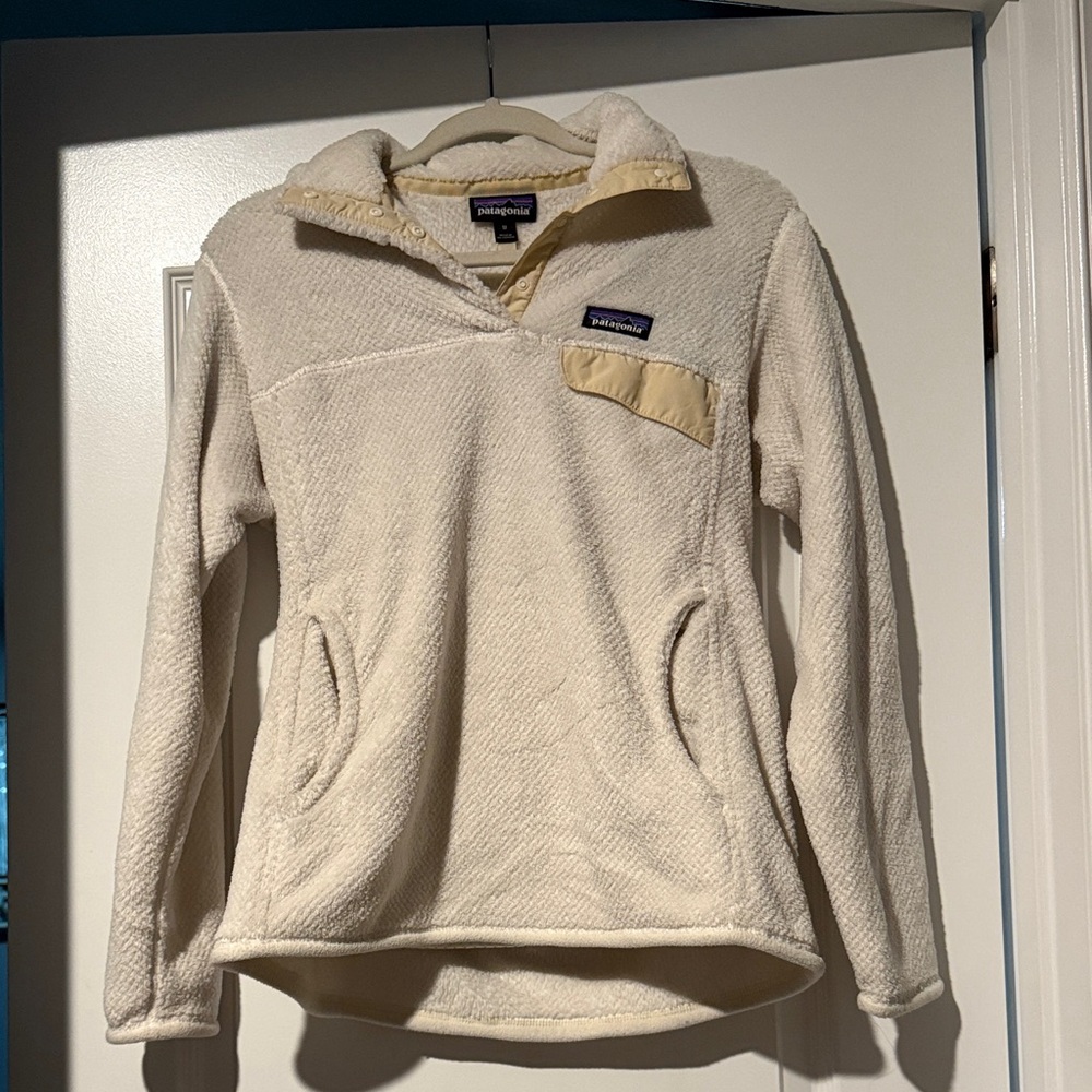 Patagonia Off-White Fleece Pullover